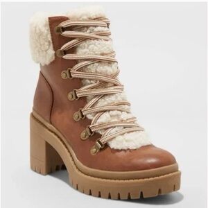 Brown Sherpa Lace Up Heel Boots Booties Size 9.5 9 1/2 Universal Thread Shoes